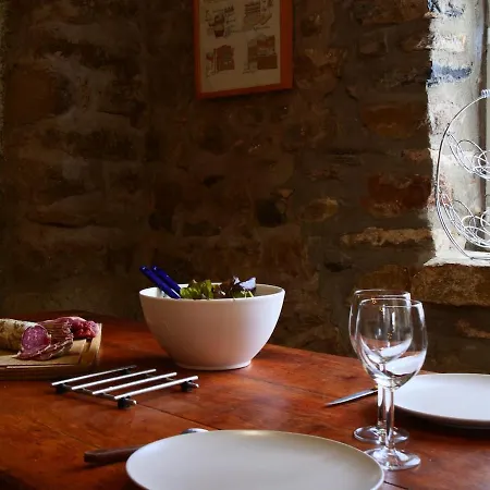 Maison Les Sauvages 8-10 Personnes * Blassac