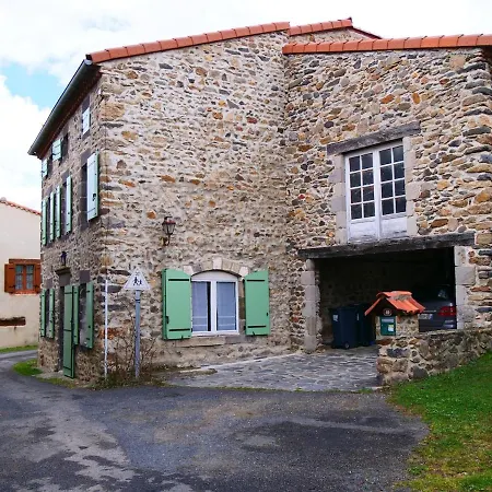 Holiday home Maison Les Sauvages 8-10 Personnes Blassac