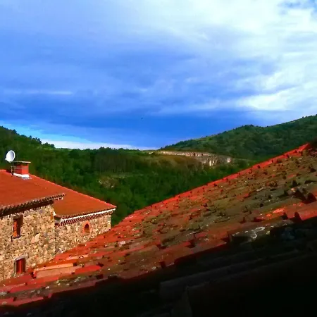 Maison Les Sauvages 8-10 Personnes Blassac