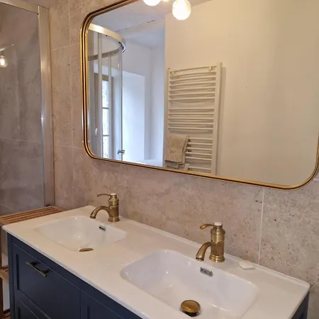 Casa vacanze Maison Les Sauvages 8-10 Personnes Blassac